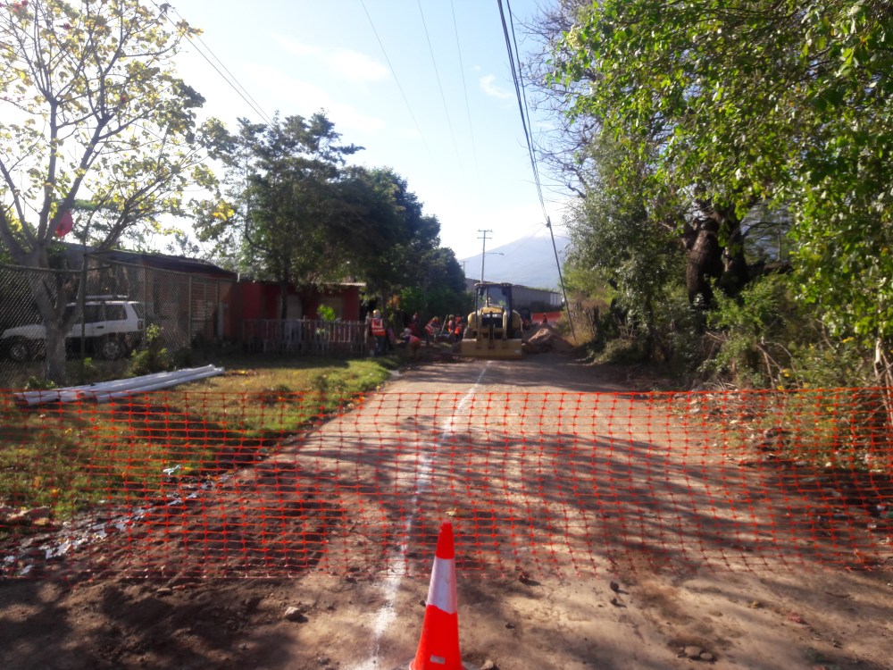 water-line-const